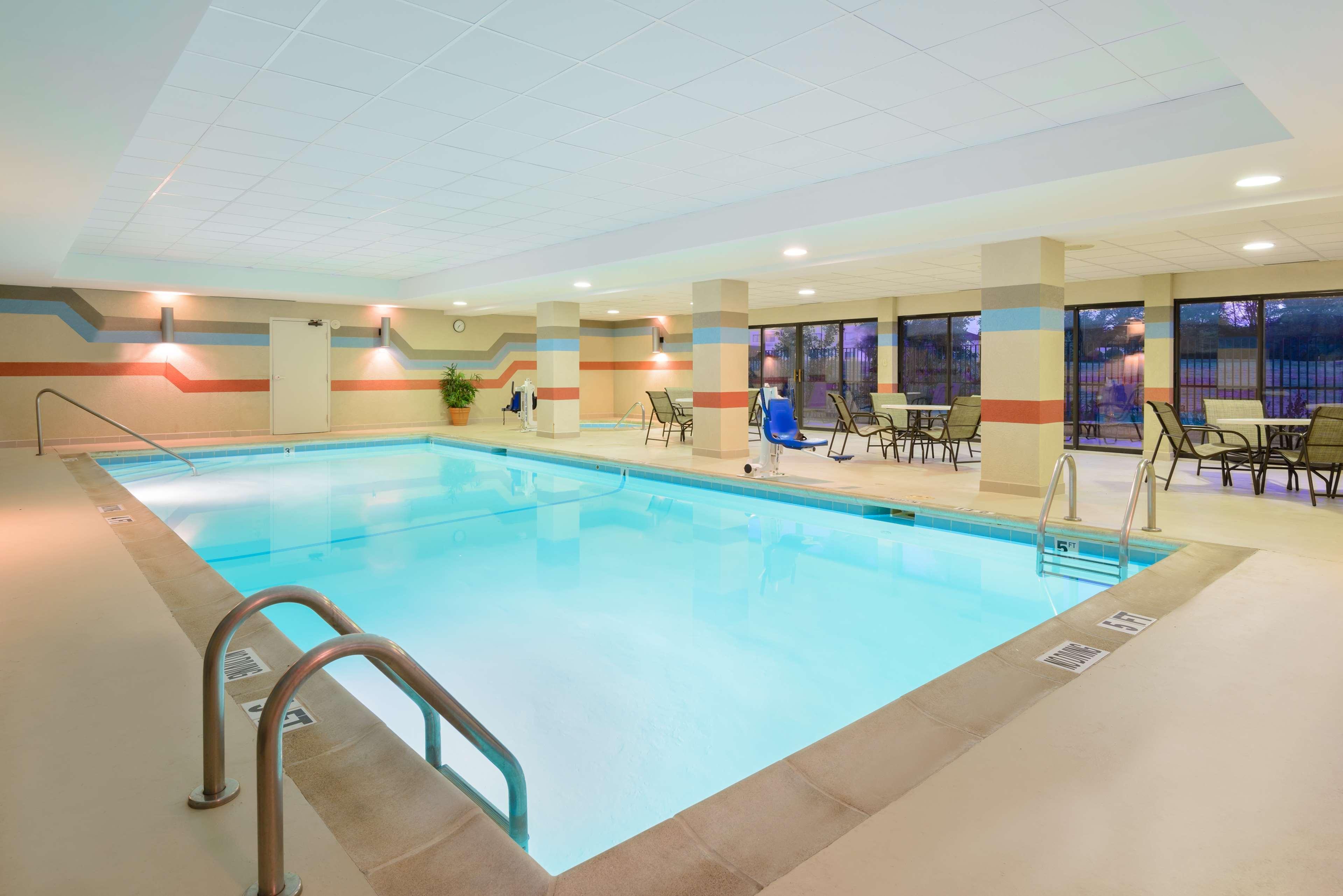 Hampton Inn Маунт-Вернон Экстерьер фото