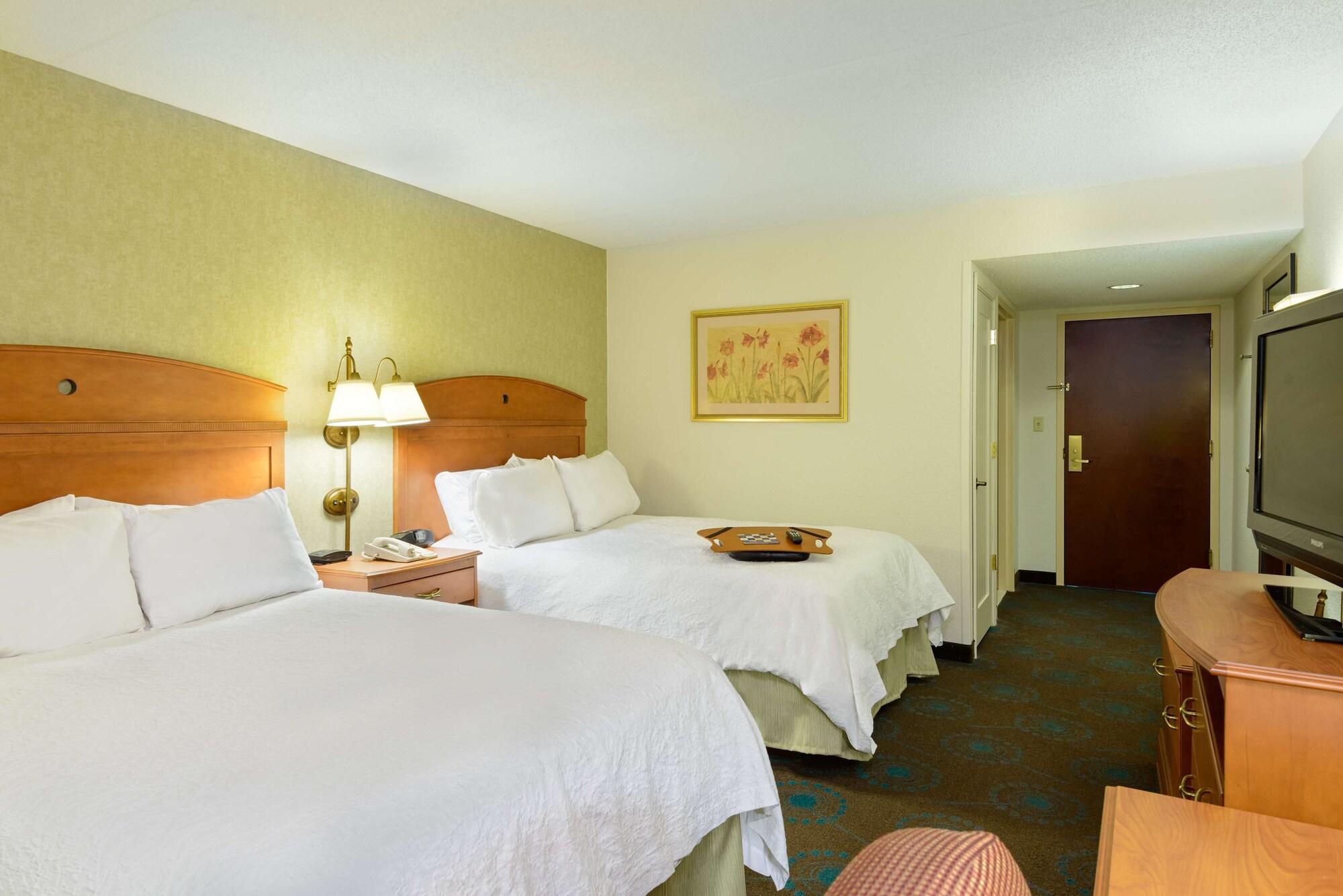 Hampton Inn Маунт-Вернон Экстерьер фото