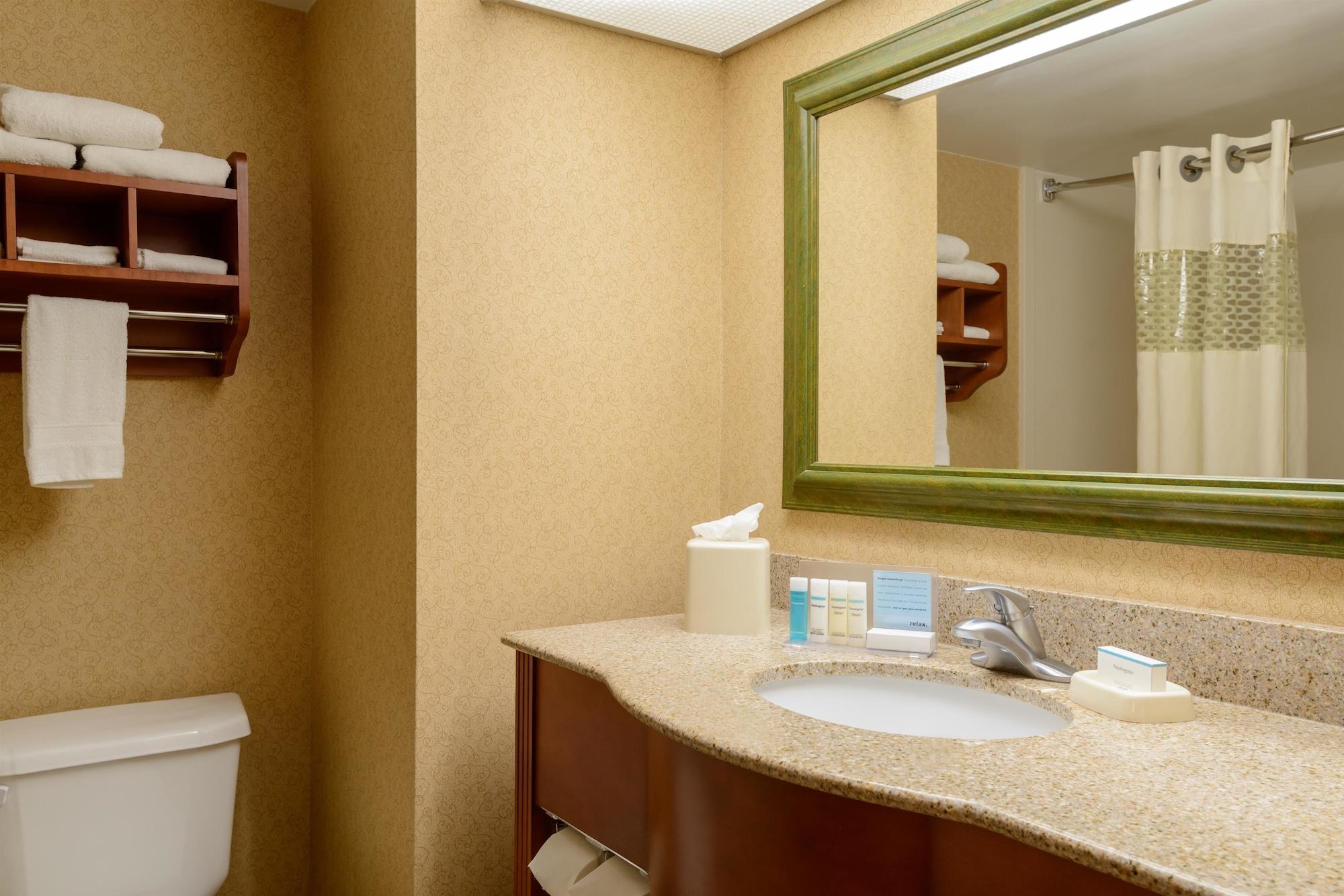Hampton Inn Маунт-Вернон Экстерьер фото